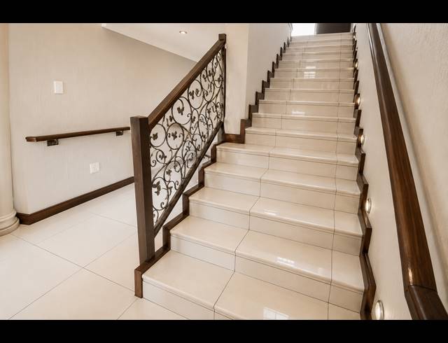 5 BEDROOM HOUSE FOR SALE IN THREE RIVERS EAST
